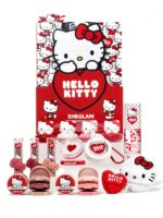مجموعه آرایشی شیگلم مدل Hello Kitty بسته 15 عددی